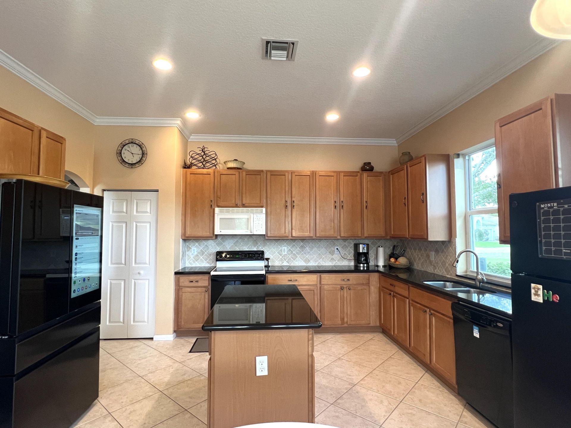 4552 N San Andros, West Palm Beach, FL 33411 Photo