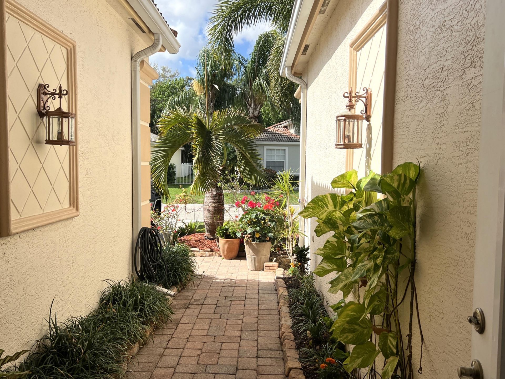 4552 N San Andros, West Palm Beach, FL 33411 Photo