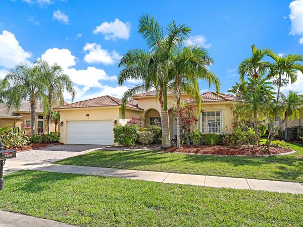 9531 Lantern Bay Circle, West Palm Beach, FL 33411