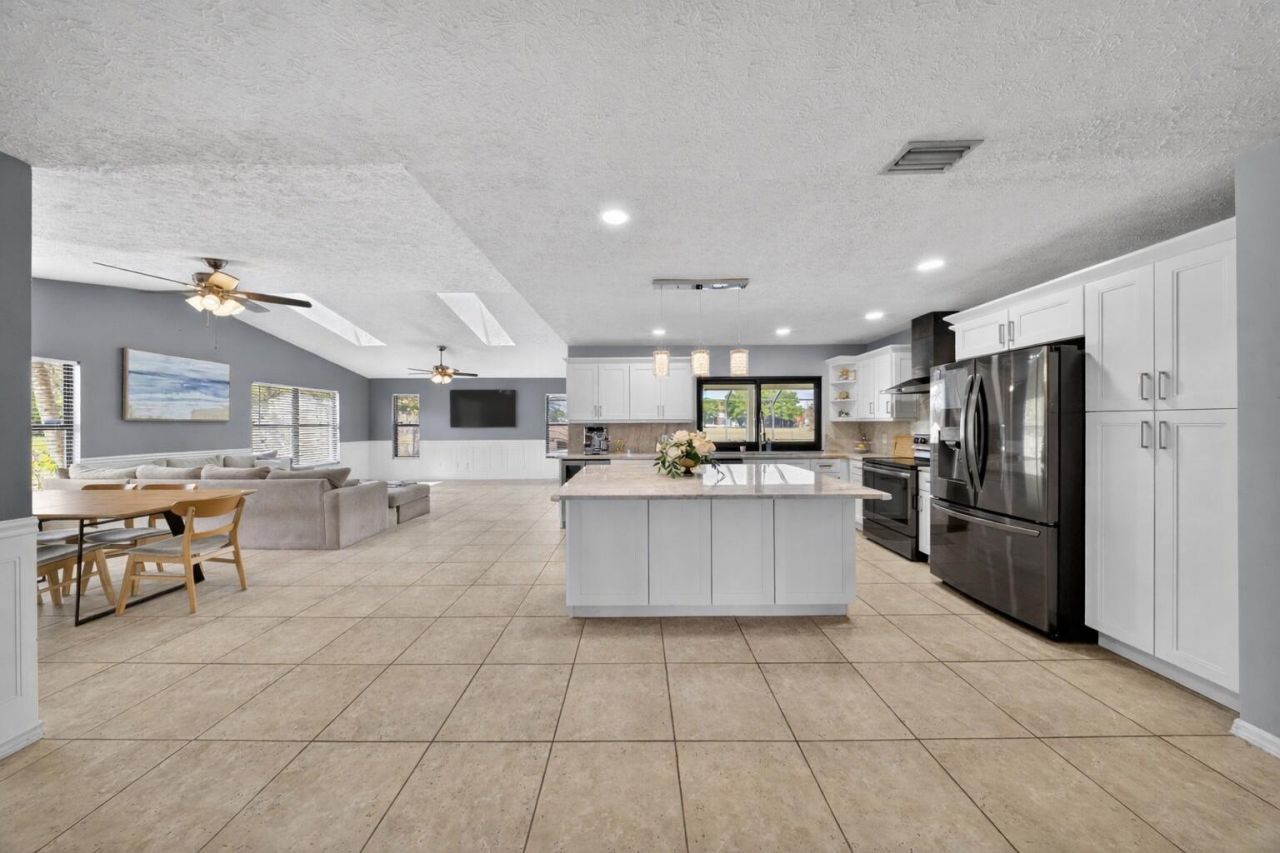 6842 NW Granger Avenue, Port Saint Lucie, FL 34983 Photo