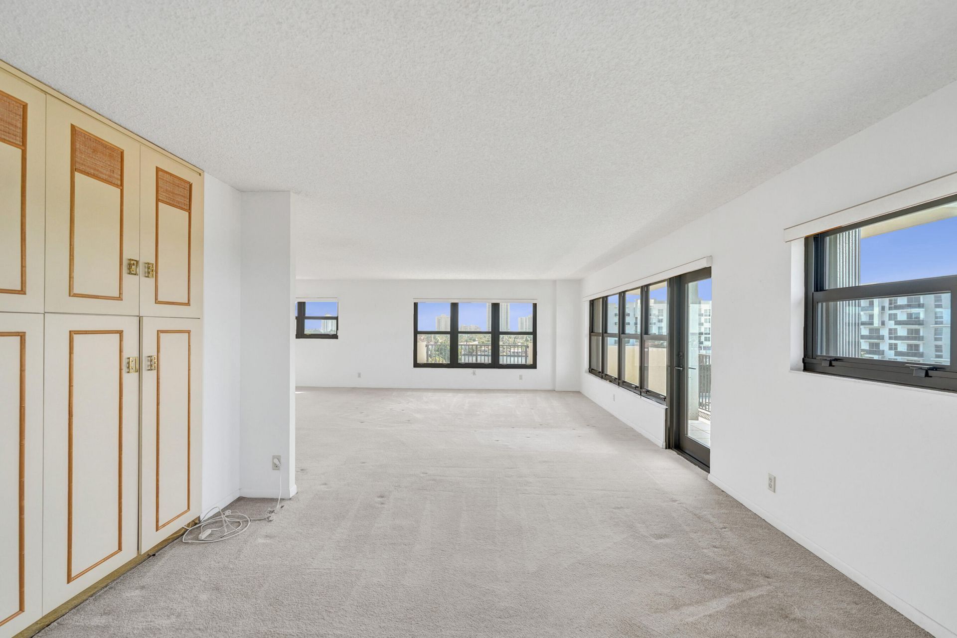 3200 Port Royale Drive N, Unit 701, Fort Lauderdale, FL 33308 Photo