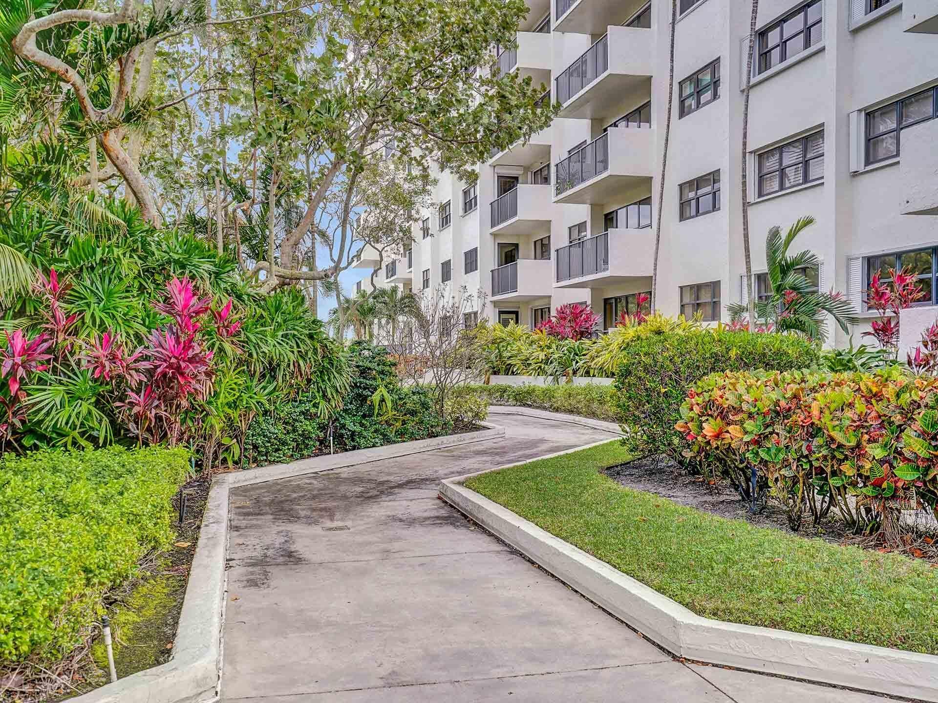 3200 N Port Royale Drive N, Unit 701, Fort Lauderdale, FL 33308 Photo