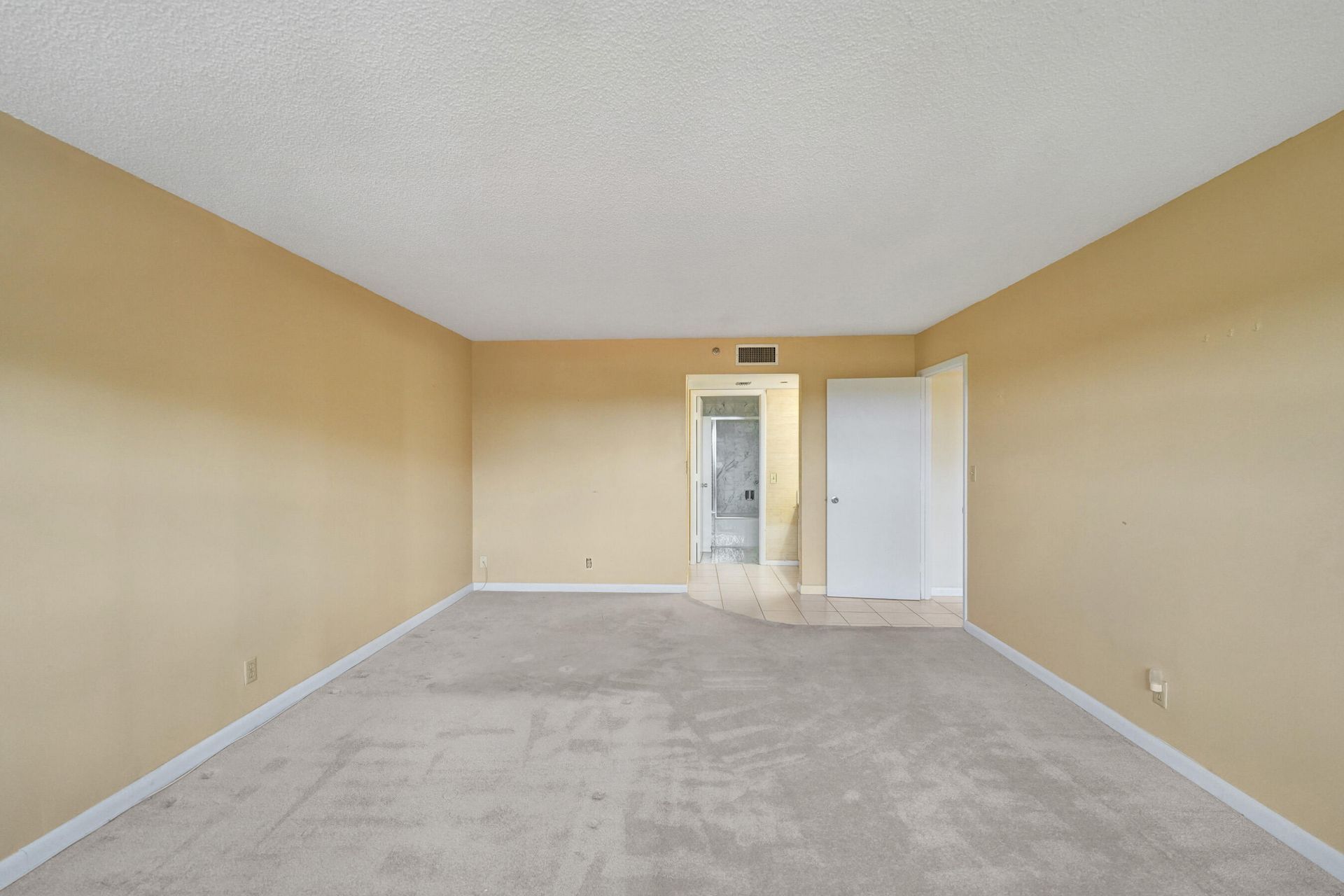 3200 Port Royale Drive N, Unit 701, Fort Lauderdale, FL 33308 Photo
