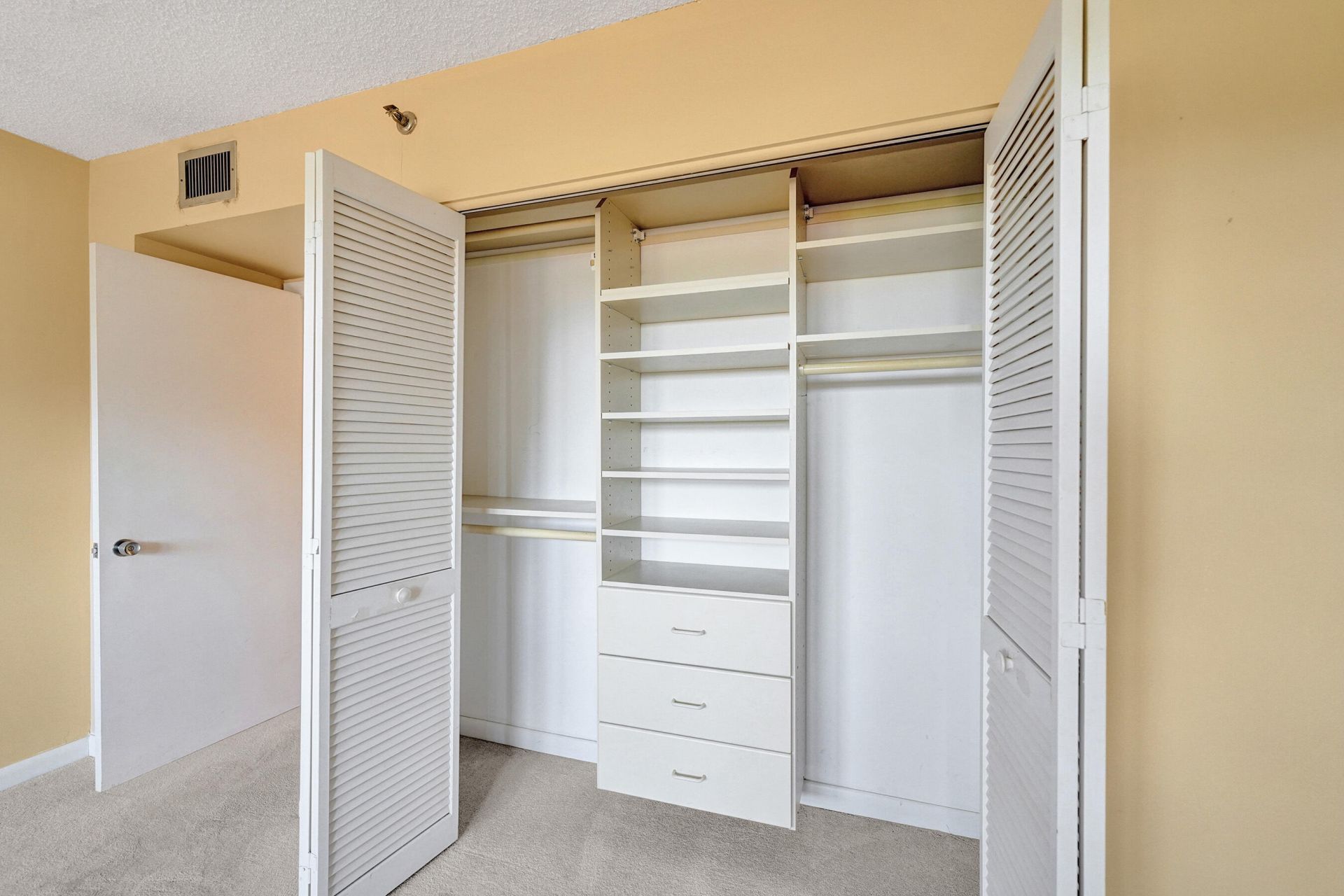 3200 Port Royale Drive N, Unit 701, Fort Lauderdale, FL 33308 Photo