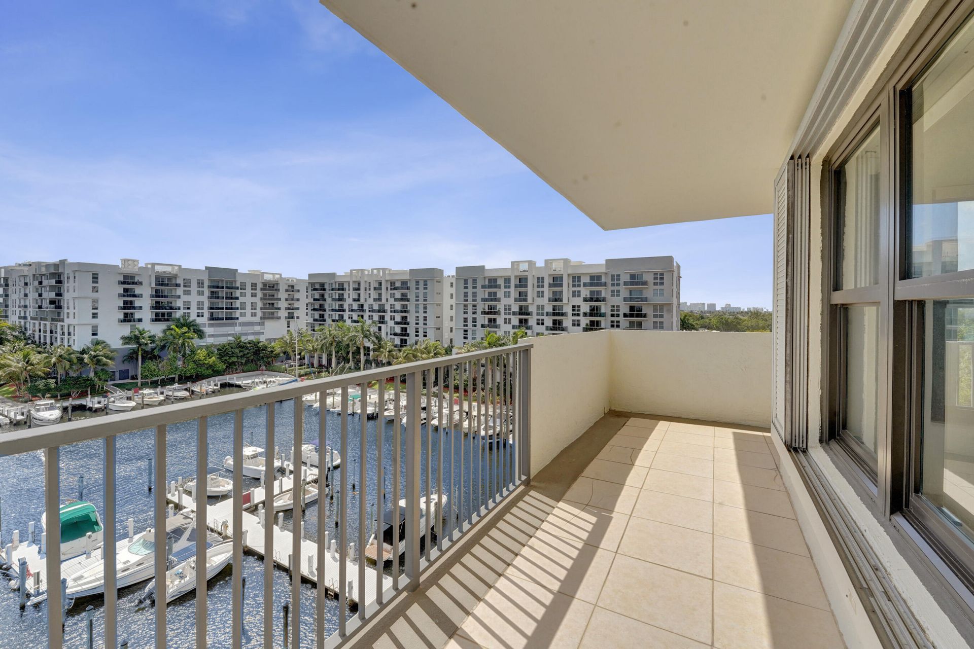 3200 Port Royale Drive N, Unit 701, Fort Lauderdale, FL 33308 Photo