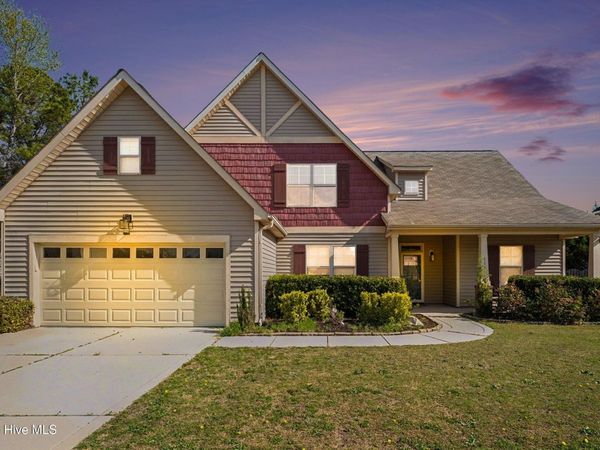 413 Rossendale Drive, Hope Mills, NC 28348