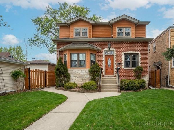 4910 W Catalpa Avenue , Chicago, IL 60630