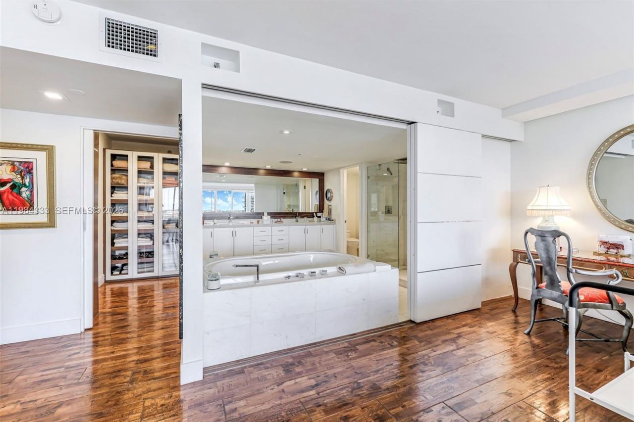 11113 Biscayne Blvd , Unit 1258, Miami, FL 33181 Photo