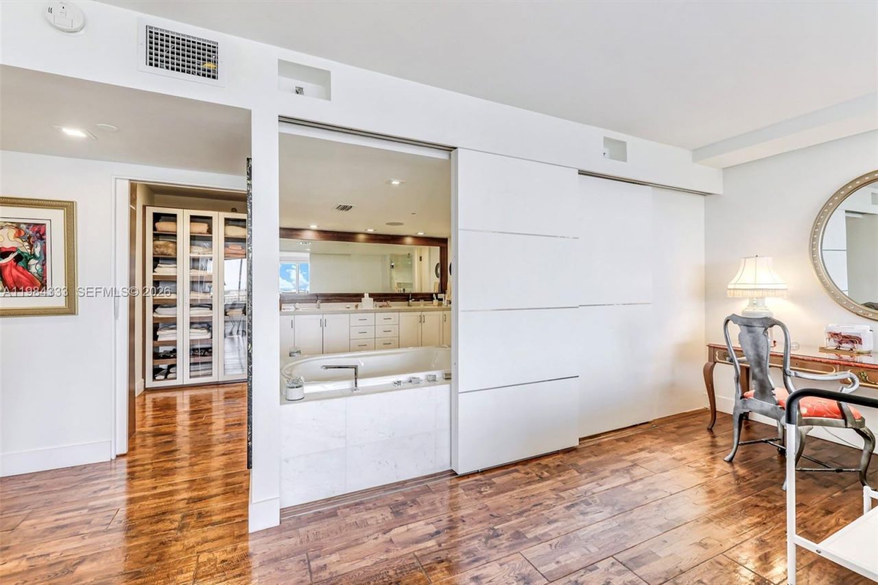 11113 Biscayne Blvd , Unit 1258, Miami, FL 33181 Photo