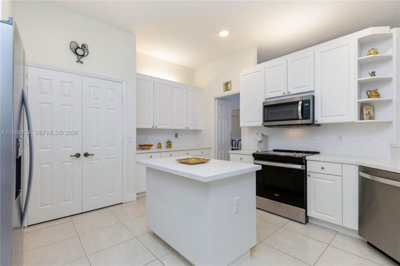 15966 SW 3rd St , Pembroke Pines, FL 33027 Photo