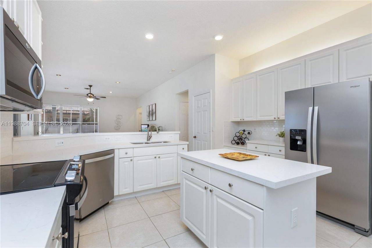 15966 SW 3rd St , Pembroke Pines, FL 33027 Photo