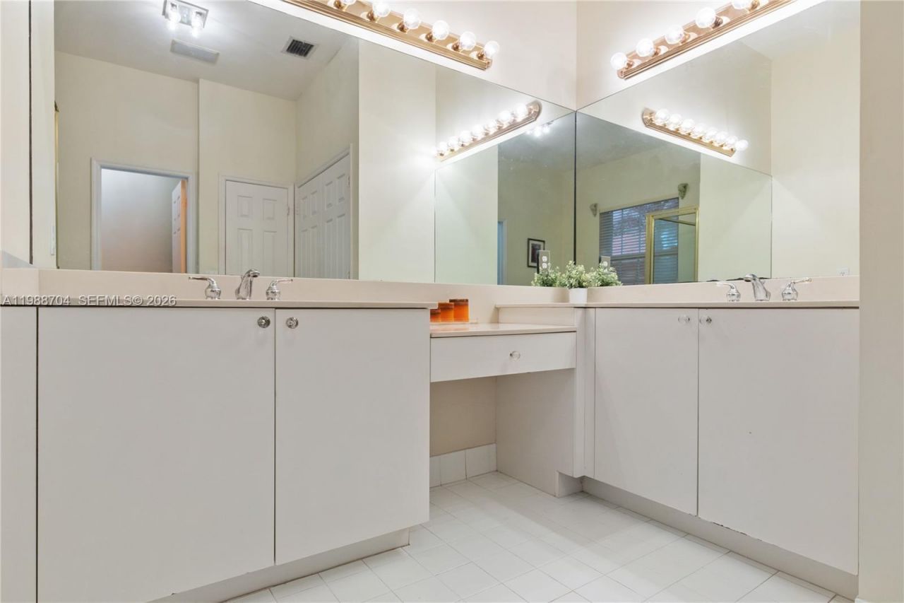 15966 SW 3rd St , Pembroke Pines, FL 33027 Photo