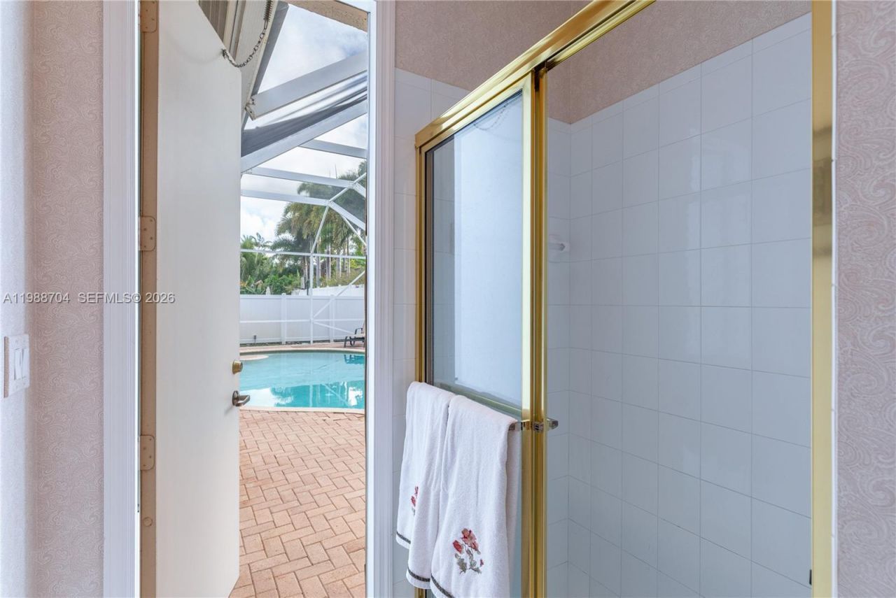 15966 SW 3rd St , Pembroke Pines, FL 33027 Photo