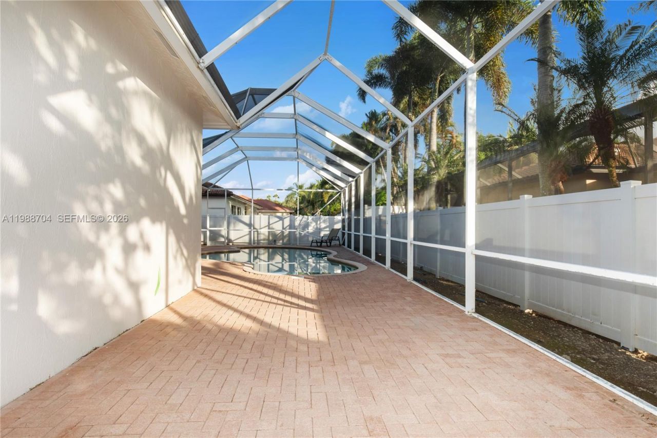 15966 SW 3rd St , Pembroke Pines, FL 33027 Photo