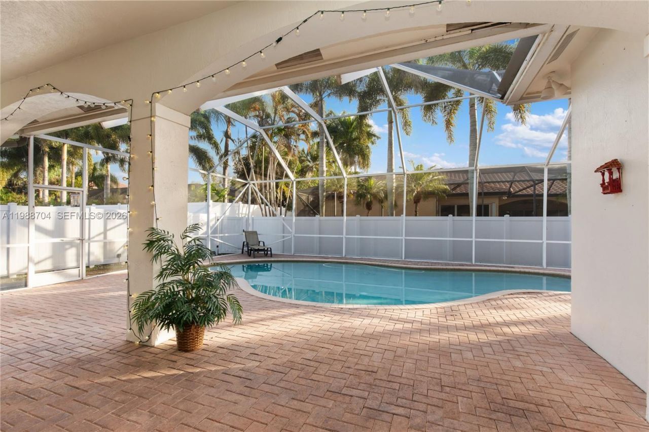 15966 SW 3rd St , Pembroke Pines, FL 33027 Photo