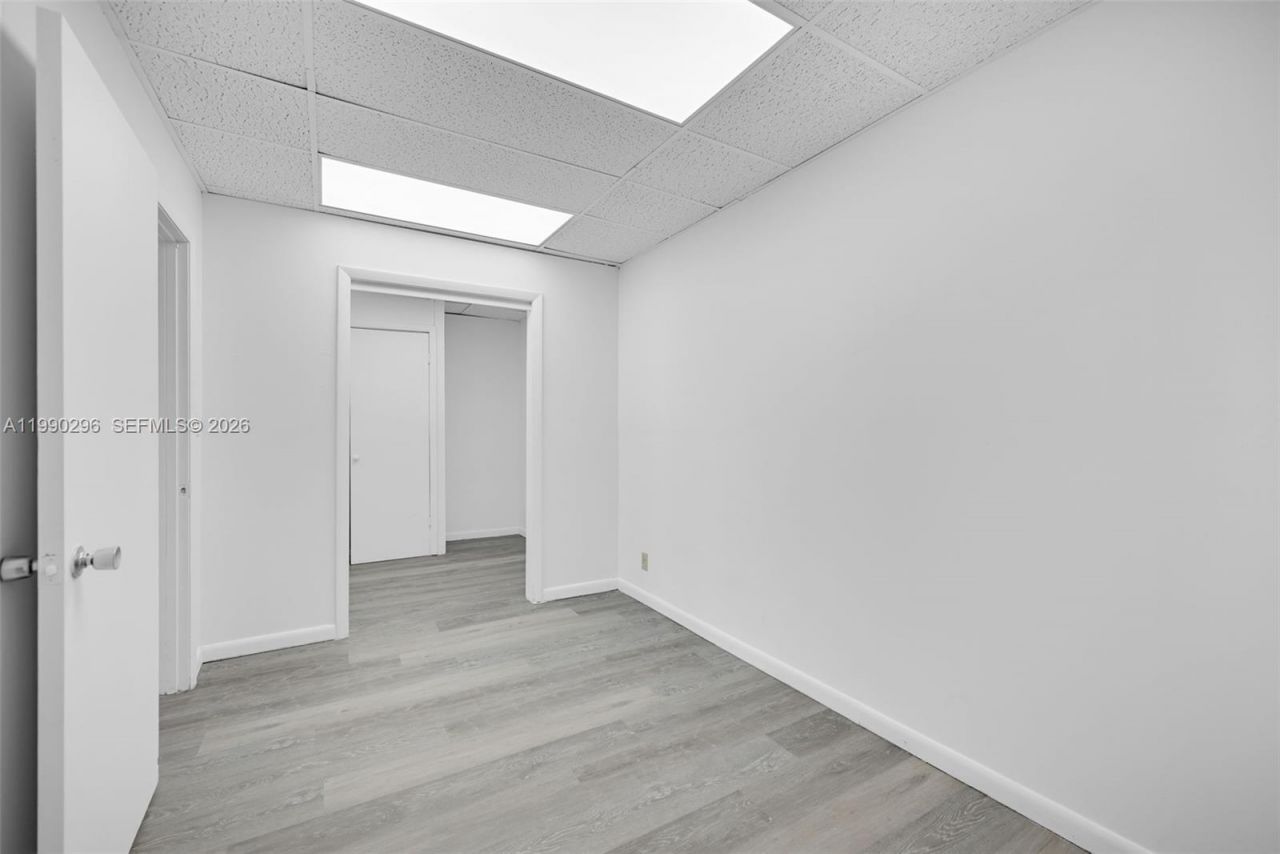 3801 N University Dr , Unit 320, Sunrise, FL 33351 Photo