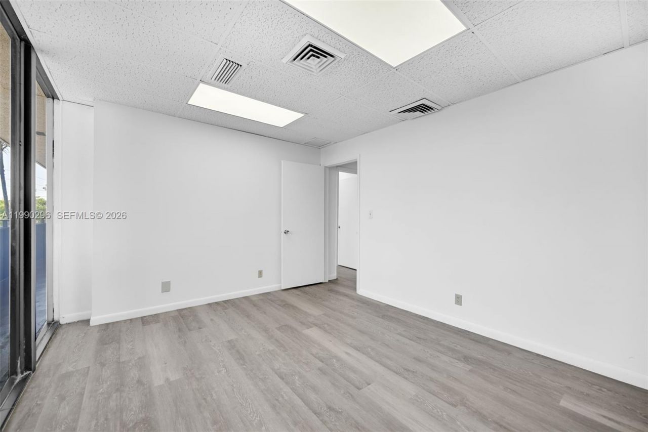 3801 N University Dr , Unit 320, Sunrise, FL 33351 Photo