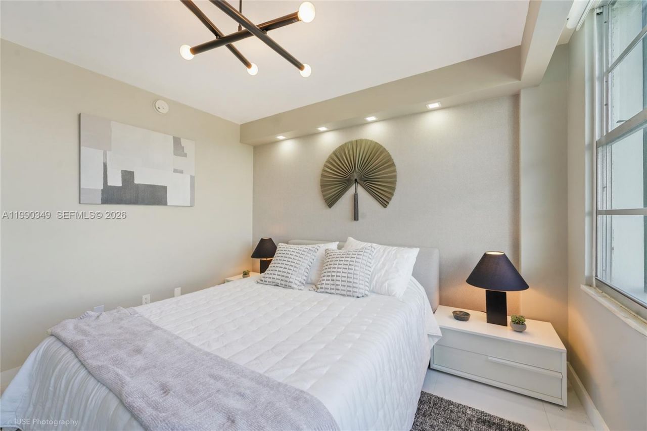 5161 Collins Ave , Unit 1508, Miami Beach, FL 33140 Photo