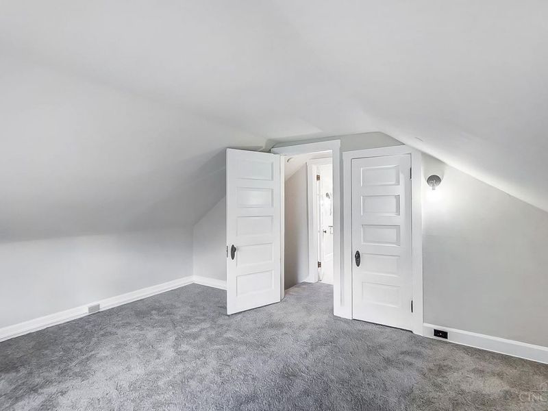 2846 Minot Avenue, Cincinnati, OH 45209 Photo 36