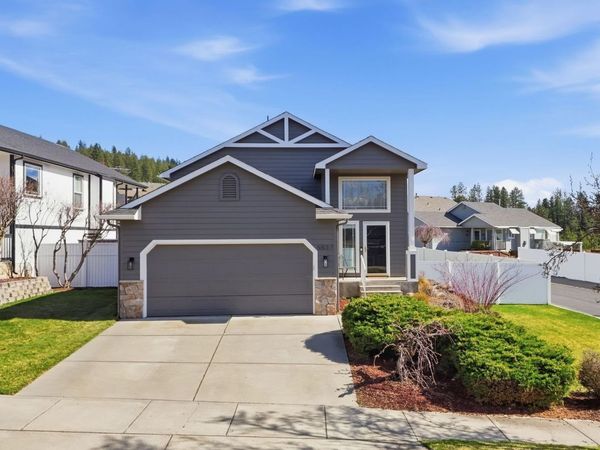 5031 W Pacific Park Dr, Spokane, WA 99208