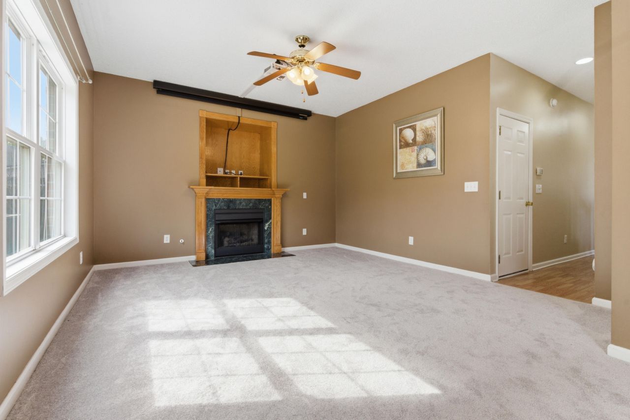 8752 Evangeline Drive Photo 13