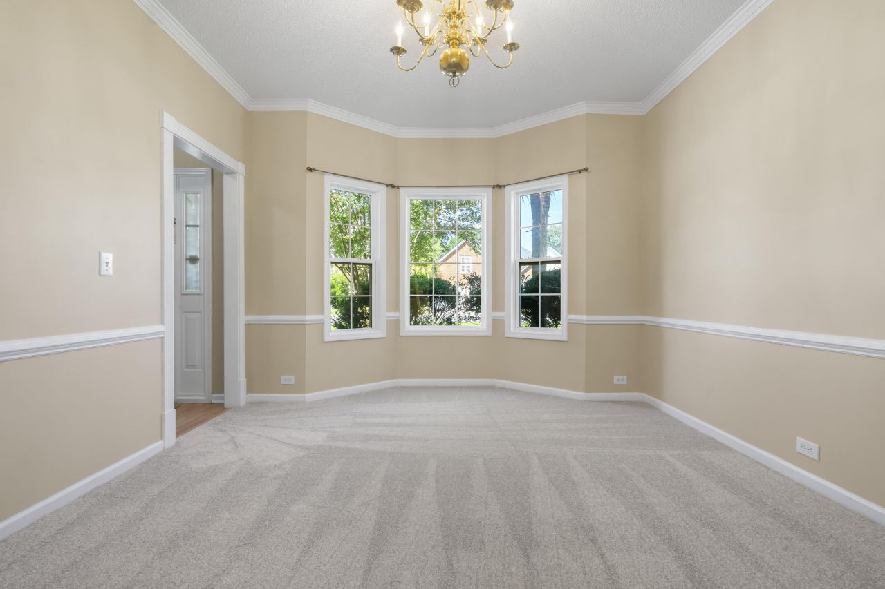 8752 Evangeline Drive Photo 15