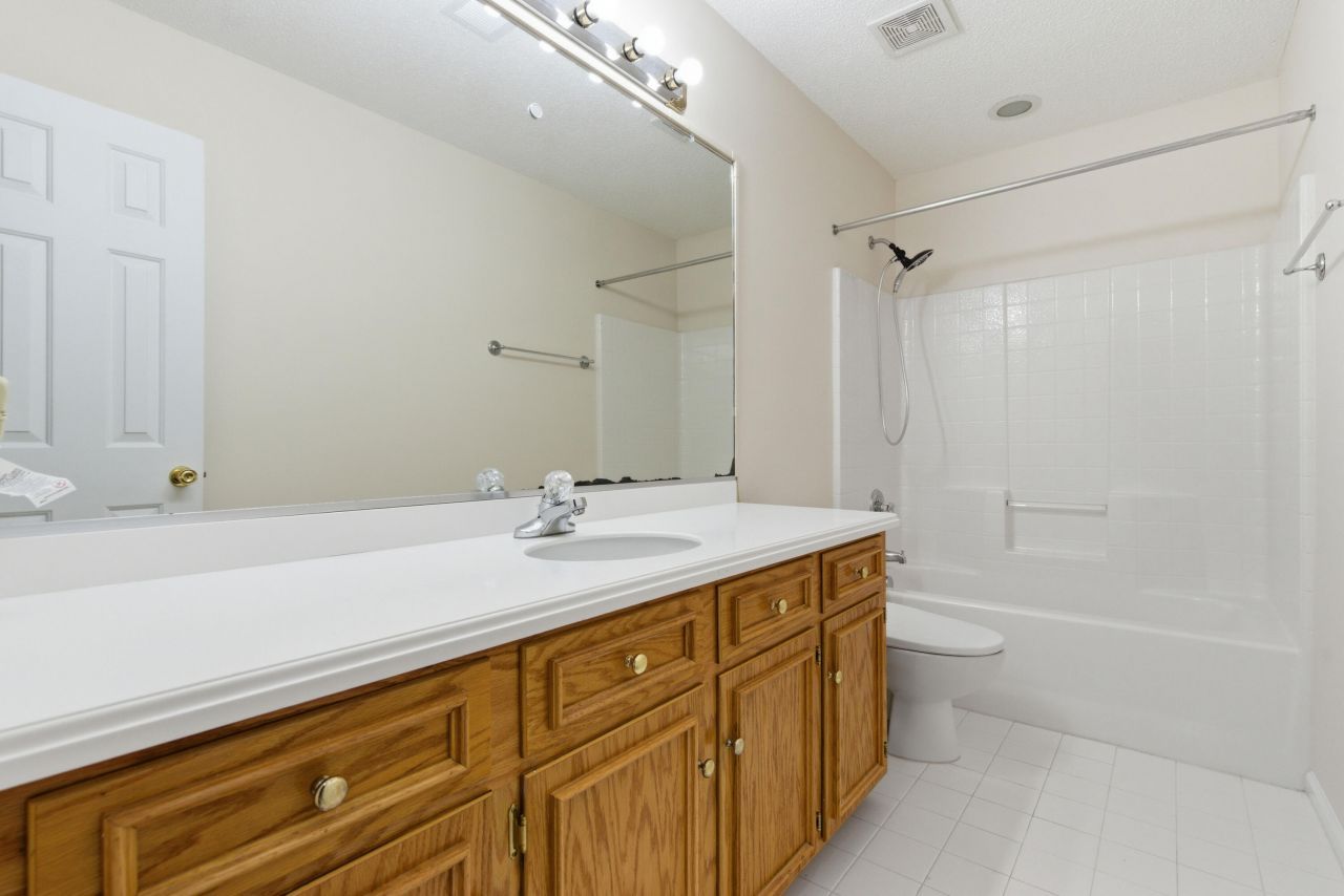 8752 Evangeline Drive Photo 30