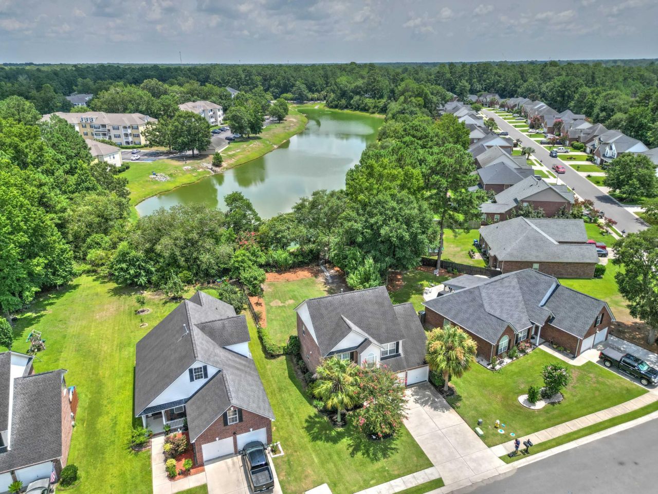 8752 Evangeline Drive Photo 37