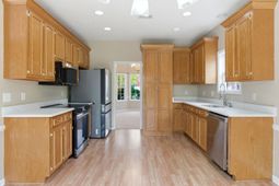 8752 Evangeline Drive photo 4