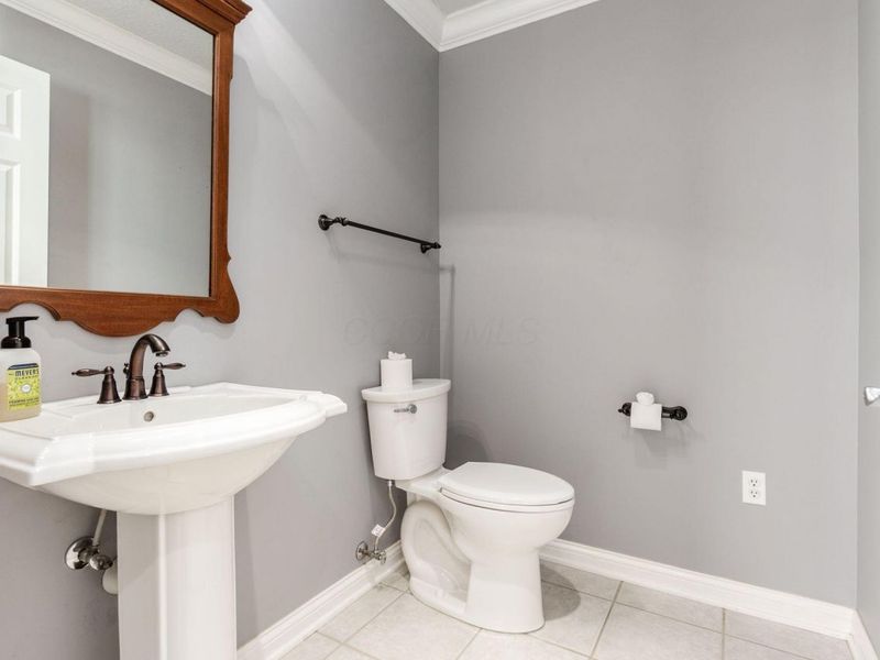 2150 Lane Woods Drive, Columbus, OH 43221 Photo 20