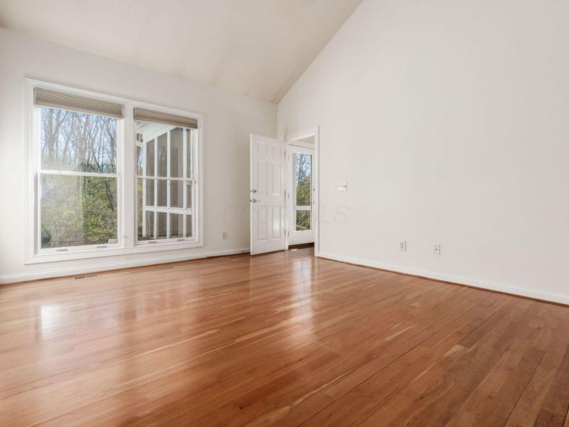 2150 Lane Woods Drive, Columbus, OH 43221 Photo 22