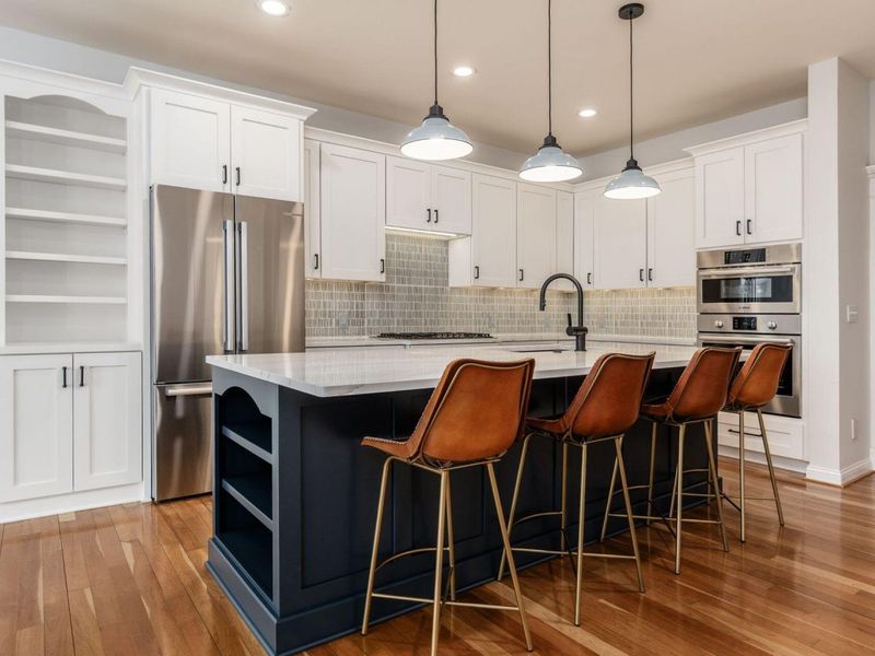 2150 Lane Woods Drive, Columbus, OH 43221 Photo 8