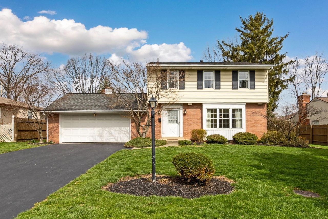 1090 Woodmere Road, Columbus, OH 43220 Main Photo