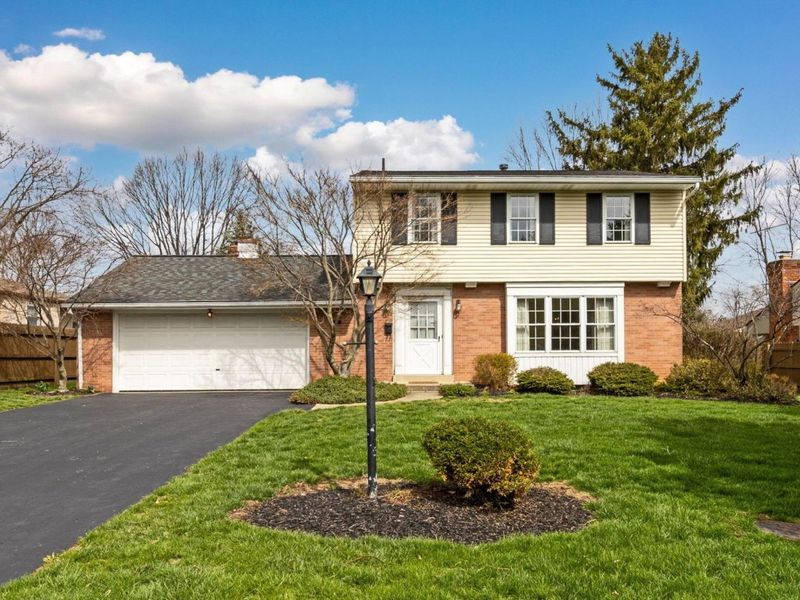 1090 Woodmere Road, Columbus, OH 43220 Photo 1