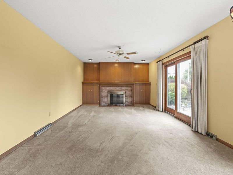 1090 Woodmere Road, Columbus, OH 43220 Photo 20