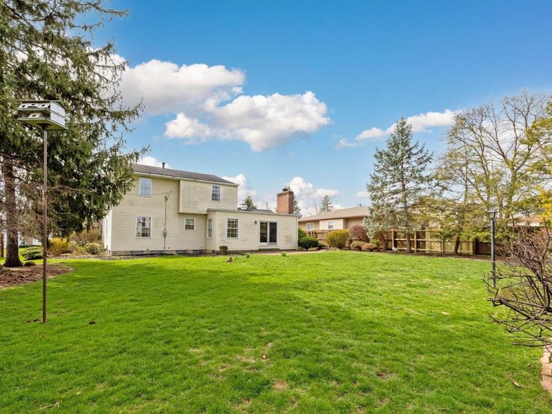 1090 Woodmere Road, Columbus, OH 43220 Photo 50