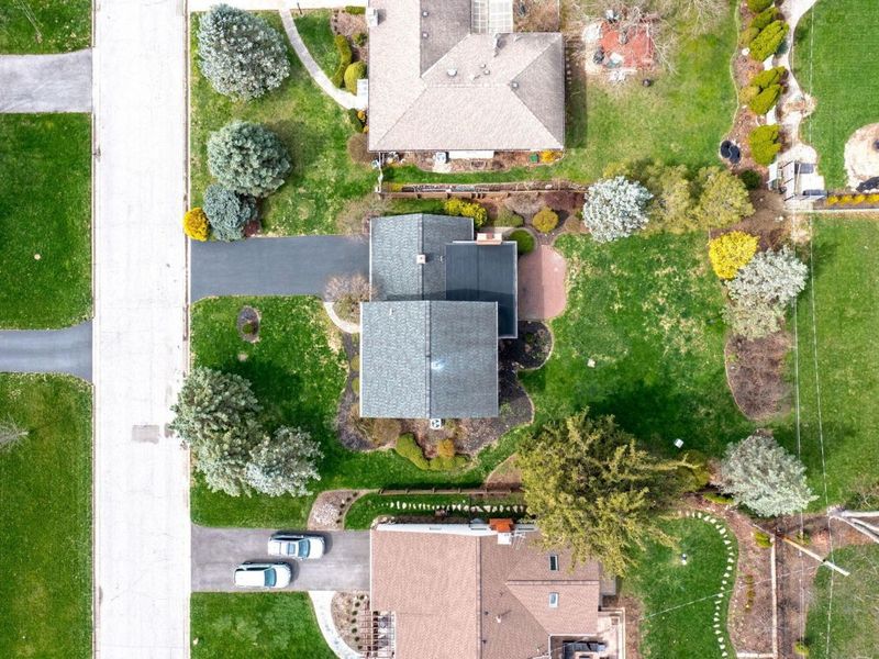 1090 Woodmere Road, Columbus, OH 43220 Photo 59