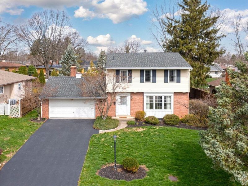 1090 Woodmere Road, Columbus, OH 43220 Photo 6