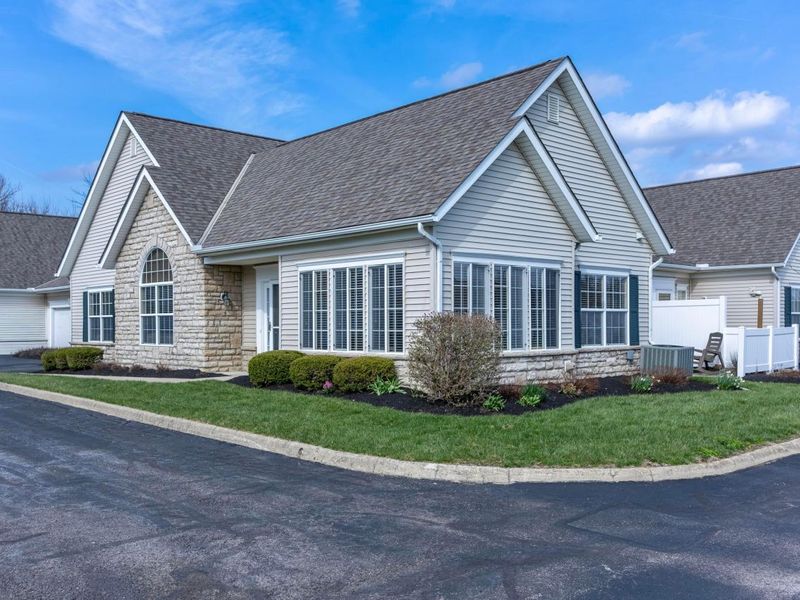 4908 Ashleigh Drive , Dublin, OH 43016 Photo 1