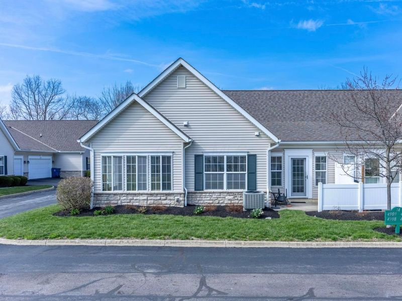 4908 Ashleigh Drive , Dublin, OH 43016 Photo 2