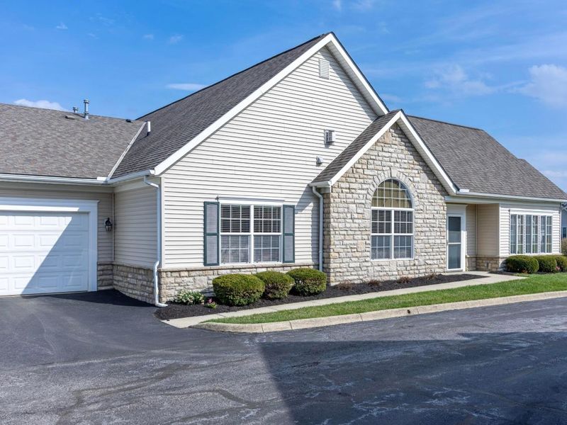 4908 Ashleigh Drive , Dublin, OH 43016 Photo 3