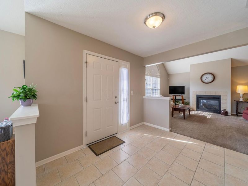 4908 Ashleigh Drive , Dublin, OH 43016 Photo 7