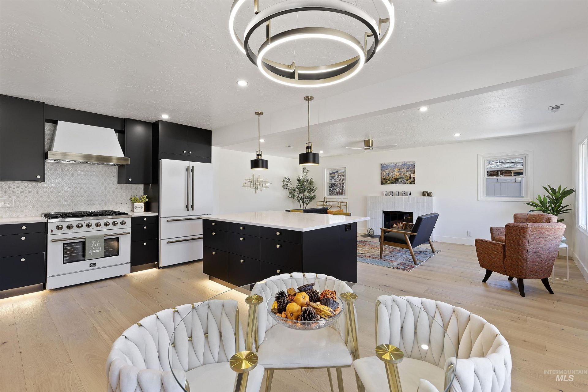 1224 E Hays St, Boise, ID 83712 Main Photo