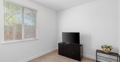 18338 Amador Dr, Lathrop, CA 95330 Photo