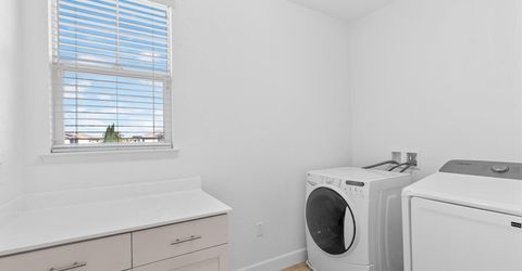 18338 Amador Dr, Lathrop, CA 95330 Photo