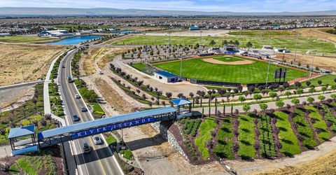 18338 Amador Dr, Lathrop, CA 95330 Photo