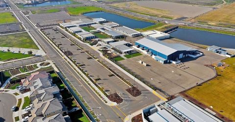 18338 Amador Dr, Lathrop, CA 95330 Photo