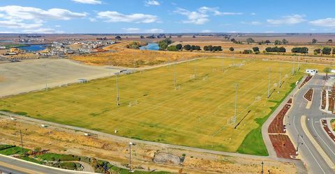 18338 Amador Dr, Lathrop, CA 95330 Photo