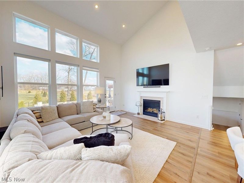 8215 Mustang Lane, Mentor, OH 44060 Photo 7