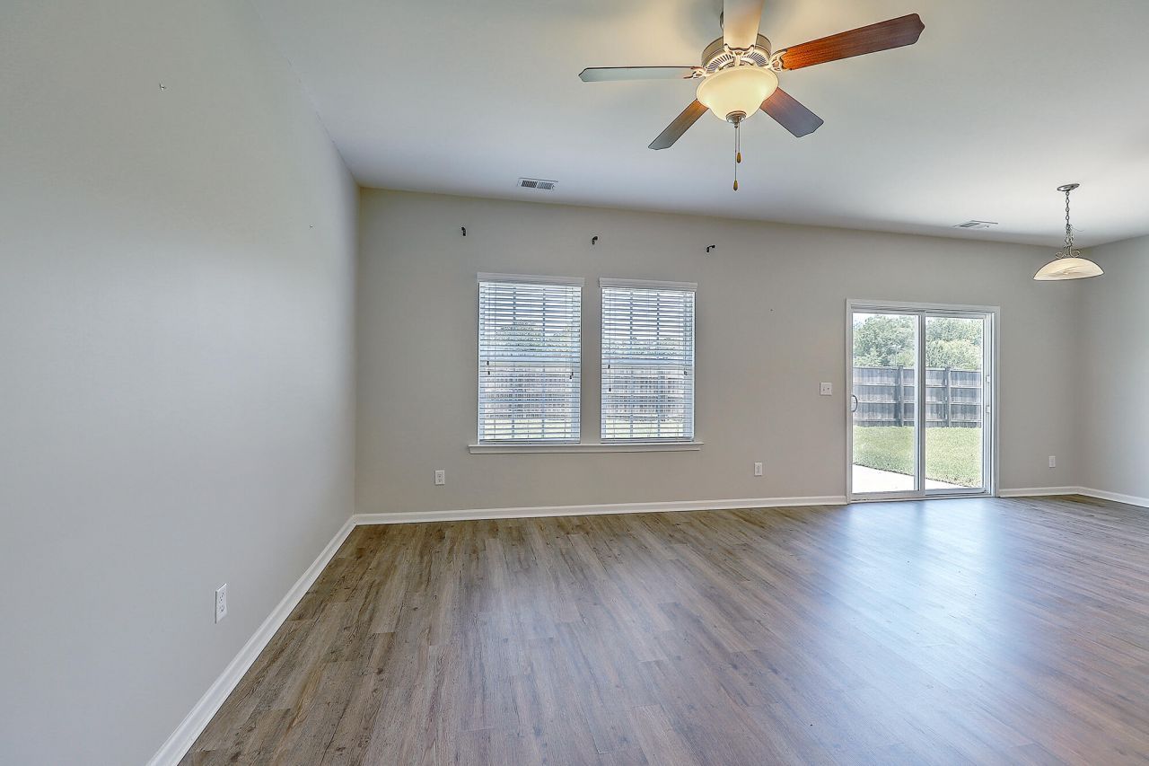 9657 Spencer Woods Road Photo 13